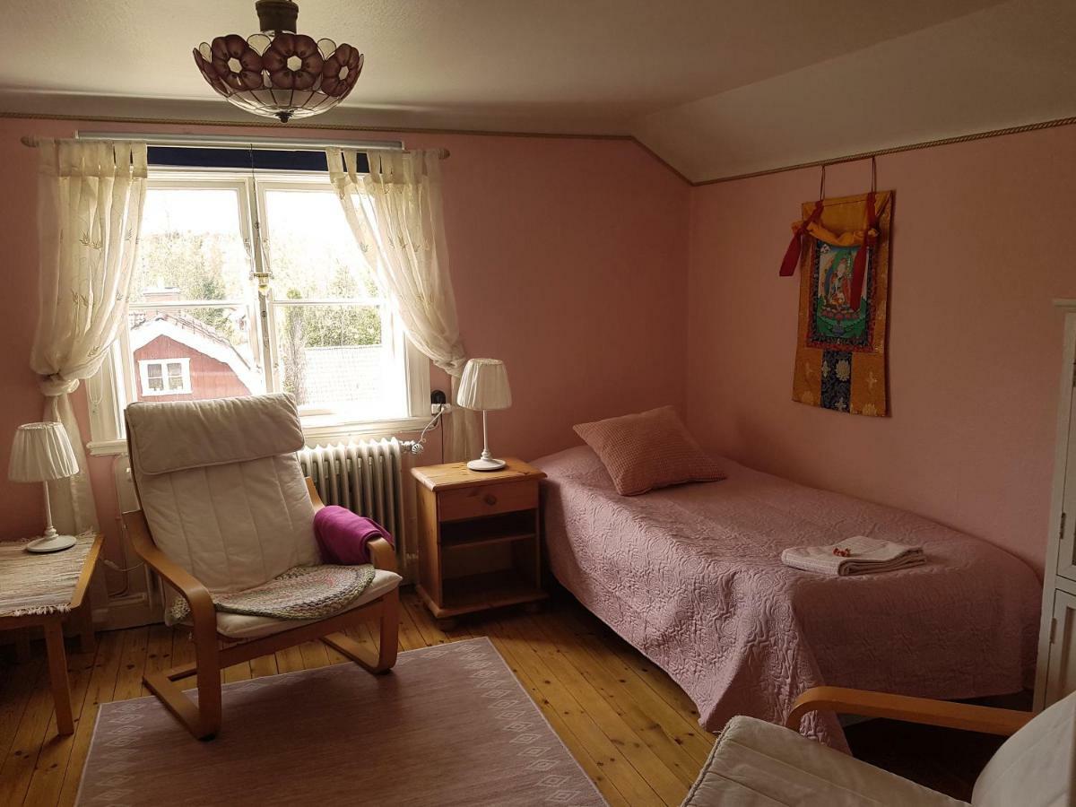 Garpenbergs B&B, Bnb Экстерьер фото