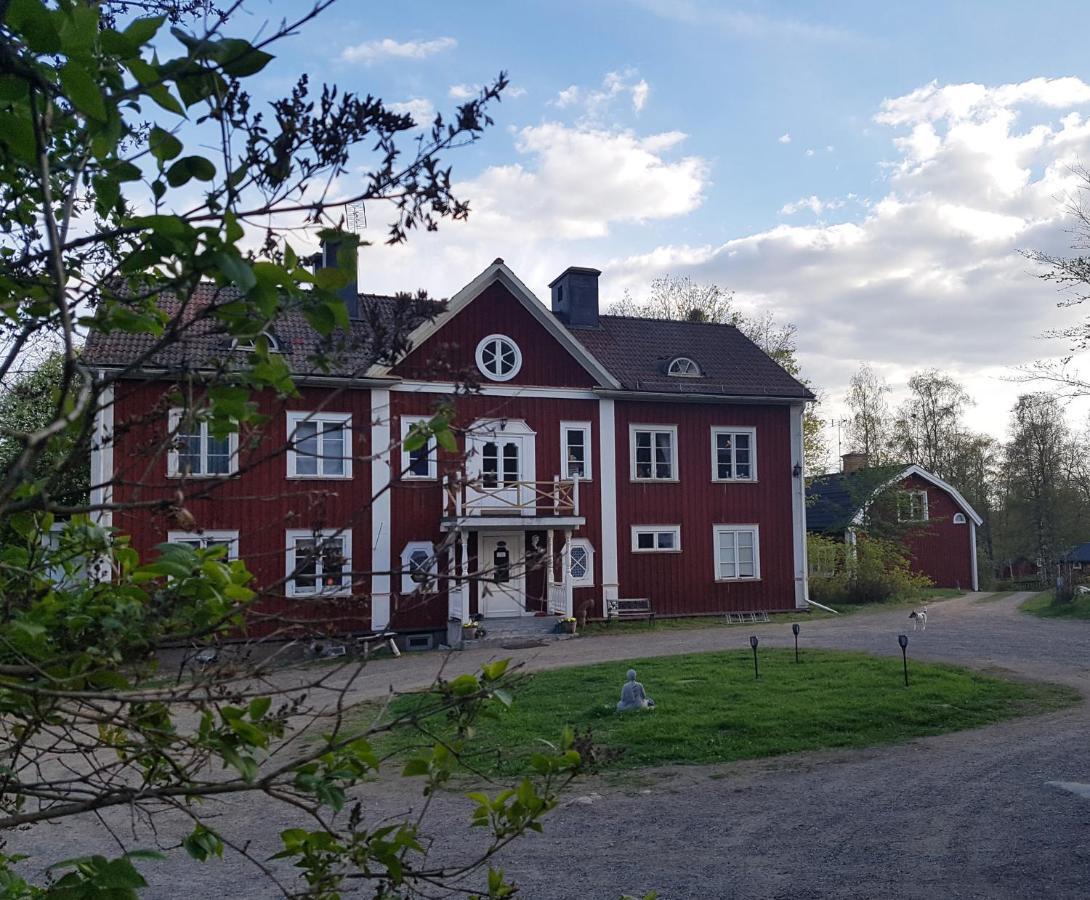 Garpenbergs B&B, Bnb Экстерьер фото